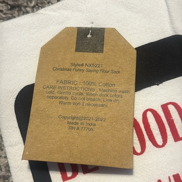 NWT Be Good, Or I Will Text Santa Kitchen Towel - Picture 5 of 6